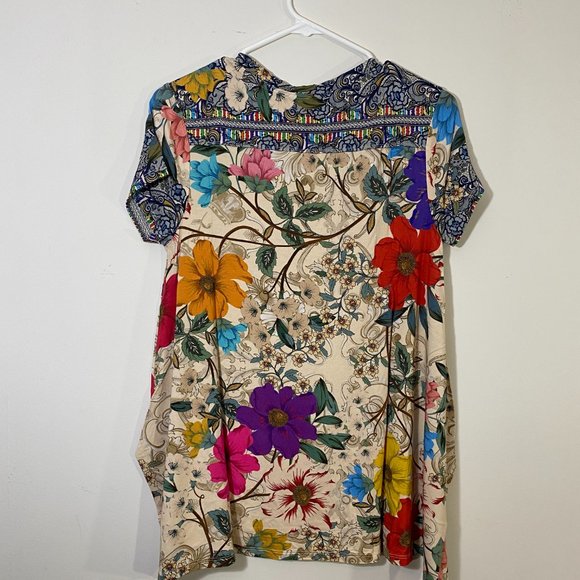 Johnny Was - ARCHIBAL DRAPE TEE - Picture 2 of 3